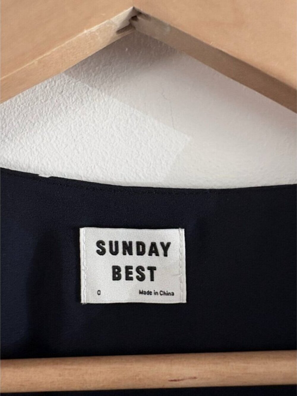 Aritzia Sunday Best New Wrap Dress Ruffle Heart Print Navy Blue Size 0 - Picture 6 of 7